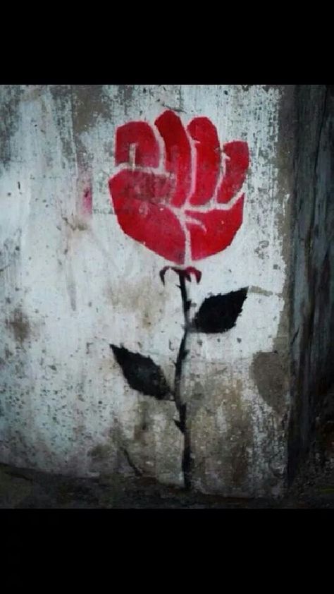 the rose that grew from concrete. .. reclaim your mind. Women Rights, Tumblr Art, Graffiti Street Art, Jolie Photo, Art Street, Urban Street, Chalk Art, Street Art Graffiti, Land Art