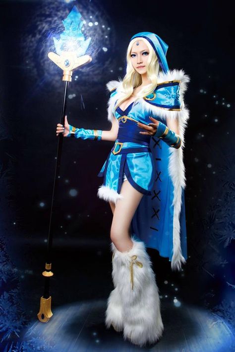 Crystal Maiden cosplay - DOTA 2 Dota 2 Cosplay, Crystal Maiden, Video Game Cosplay, Halloween Costume Contest, Costumes For Sale, Merry Christmas Everyone, Warrior Girl, Nerd Girl, Costume Contest