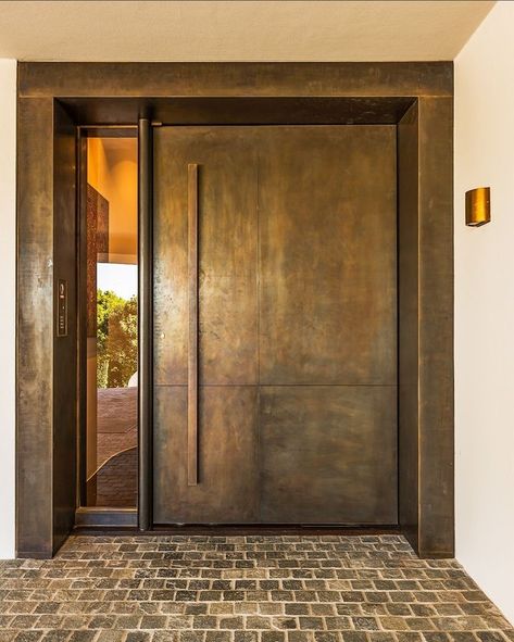 Metal Garage Doors, Front Door Inspiration, Double Door Entrance, Modern Entrance Door, Metal Front Door, Metal Doors Design, Contemporary Front Doors, Modern Entrance, Garage Door Design