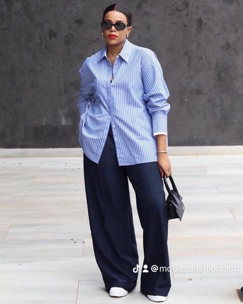 Black pant casual inspiration✨✨✨✨🖤🖤🖤. . . . FOLLOW @journalofafashionaddict FOR DAILY FASHION CONTENT. . . #asoebistylespiration #blacknt#fashion#ootd#fashionstyle#naijafashionista #naijafashion #uk#lagos#abuja#ibadan#portharcourt Blue And White Striped Shirt Outfit Women, Navy Blue Jeans Outfit, Navy Pants Outfit Work, Blue And White Striped Shirt Outfit, Navy Pants Outfit, White Striped Shirt Outfit, Outfits With Striped Shirts, Pants Outfit Work, Executive Presence