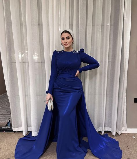 Blue Dress Hijab Soiree, Dress Hijab Soiree, Hijab Soiree, Elegant Silk Dresses, Islamic Fashion Dresses, Wedding Dressses, Quick Fashion, Modest Evening Dress, Soiree Dress