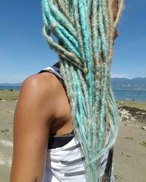 10 Natural Look Synthetic Dreads, Natural Looking Dreadlocks,10 SE Dread Extensions, Blonde Dreads, Blue Dreads, Accent Dreadlock Extensions by Fawnawolfe on Etsy https://www.etsy.com/listing/246596989/10-natural-look-synthetic-dreads-natural Blue Locs, Elf Witch, Blue Dreads, Dreadlocks Girl, Blonde Dreadlocks, Blonde Dreads, Curly Hair Beauty, Hair Colouring, Crochet Dreads