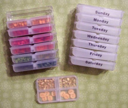 Store Buttons in a Pill Organizer - 150 Dollar Store Organizing Ideas and Projects for the Entire Home Dollar Store Organizing Ideas, Ribbon Organization, Jewerly Organizer, Sewing Room Storage, Sewing Room Organization, A Pill, Dollar Store Organizing, Bead Storage, Pill Organizer