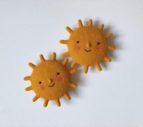 @manooni_shop on Instagram: "Items in stock! Sun Couple SOLD Heart Couple SOLD Blue Cloud SOLD White Clouds are SOLD For more details, please, DM us! #sun #cloud #giftidea #couple #love #heart #madeinukraine #handmade #wool #needlefelted #manooni #smiles" Needle Felted Cloud, Felt Sun, Felting Inspiration, Heart Couple, Felt Craft Projects, Ceramic Art Sculpture, Felt Craft, Blue Clouds, White Clouds