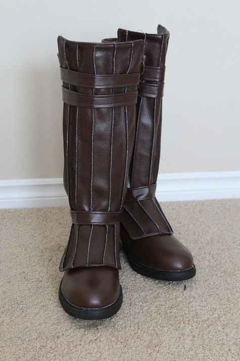 Jedi Boots, Sith Costume, Disfraz Star Wars, Jedi Outfit, Jedi Cosplay, Jedi Robe, Jedi Costume, Boots Diy, Real Leather Boots