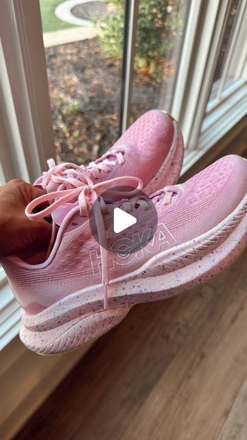 Cristina Stults on Instagram: "Just got these @hoka’s in and sizes are selling super quick! You either think these are the cutest or hideous, there’s really no in between with hoka 😆 buuuut they are the most comfortable shoe to workout in!💕🙌🏼

Comment “NEED” for the 🔗 to these!! Also, make sure you’re following me @moderndaymama1 so the link will make it to you!

#sneakers #workout #fitness #fashion #hoka #pink #running #momstyle #casualstyle #casualchic #trendy #trending" Hokas Outfit Ideas, Hokas Outfit, Hoka Outfit, Hoka Shoes Woman, Sneakers Workout, Hoka Shoes, Most Comfortable Shoes, Workout Fitness, Mom Style