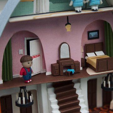 the RPF on Twitter: "The Shinning's Overlook Hotel and characters in Polly Pocket style by adeenagrubb (IG). #TheShining #PollyPocket #Mashup #CraftYourFandom https://t.co/95FQYSZv4a" / Twitter Danny Torrance, Overlook Hotel, Model Maker, Replica Prop, Stanley Kubrick, Polly Pocket, The Shining, Model Kits, Tv Videos