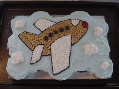 Airplane Cupcakes, Airplane Birthday Cakes, Airplane Cake, Pull Apart Cupcake Cake, Pull Apart Cake, Novelty Birthday Cakes, Cupcakes For Boys, Pull Apart Cupcakes, Airplane Birthday Party