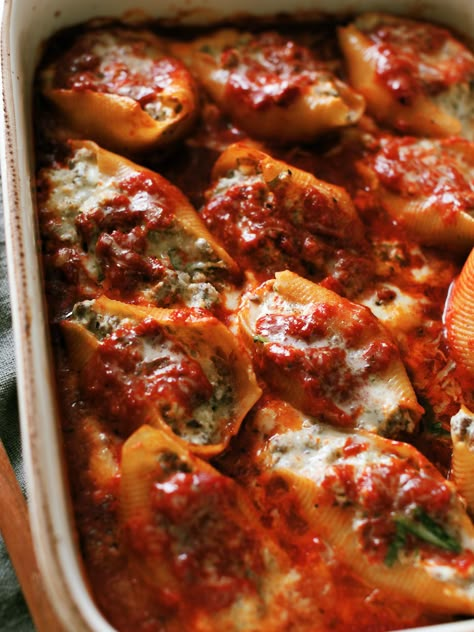 Lasagna Shells, Stuffed Shells With Spinach, Lasagna Stuffed Shells, Stuff Shells, Shells Stuffed, Stuffed Pasta, Traditional Lasagna, Stuffed Shells Recipe, Pasta Night