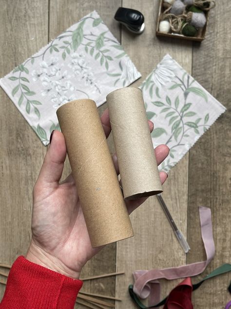 Easy To Make No-Sew Reusable Fabric Christmas Crackers Reusable Fabric Christmas Crackers, Reusable Christmas Crackers Diy, Fabric Crackers Diy, Make Your Own Crackers Christmas, Christmas Fabric Crafts No Sew Easy Diy, Fabric Christmas Crackers, Christmas Crackers Diy How To Make, Reusable Christmas Crackers, How To Make Christmas Crackers