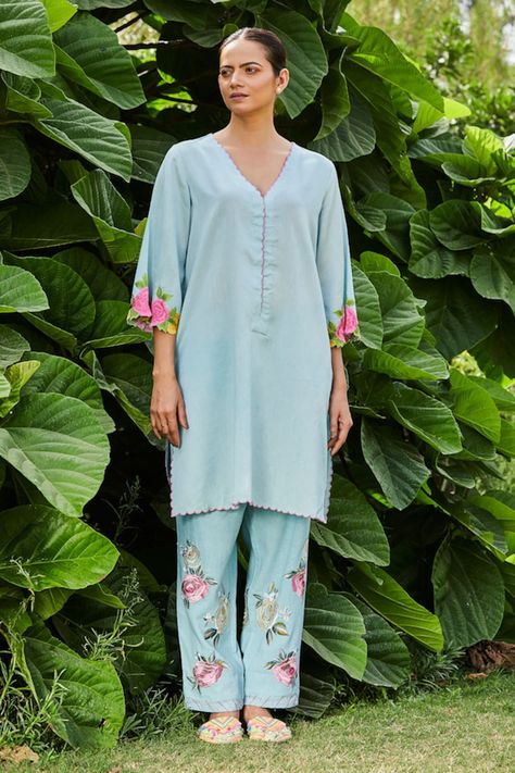 Buy Blue Chanderi Embroidery Sequin V Neck Kurta Palazzo Set For Women by Desert Shine by Sulochana Jangir Online at Aza Fashions. Cotton Suit Designs, Embroidered Salwar, Salwar Pattern, Desi Wear, Dress Design Patterns, Embroidery Suits Design, Quick Outfits, Straight Kurta, Hand Embroidery Design Patterns