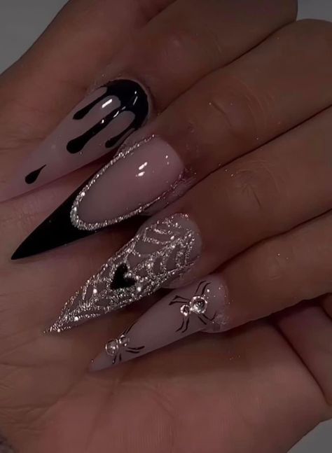 Fun Halloween Nails, Black Halloween Nails, Holloween Nails, Halloween Acrylic Nails, Wow Nails, Fancy Nails Designs, Thanksgiving Nails, Nail Swag, Halloween Nail Designs