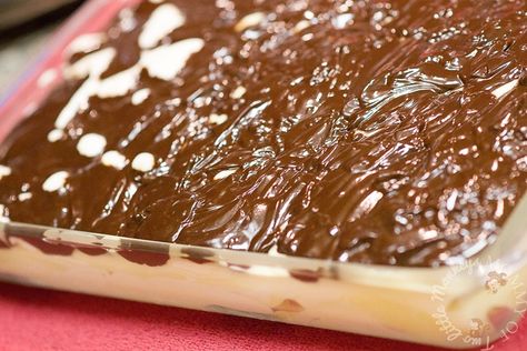 Gluten Free Eclair Cake, Gluten Free Eclairs Recipes, Keto Chocolate Eclair Dessert, Chocolate Lava Cake Gluten Free, Gluten Free Molten Lava Cake, No Bake Eclair, Chocolate Eclair Dessert, Gluten Free Dessert Recipes, No Bake Eclair Cake