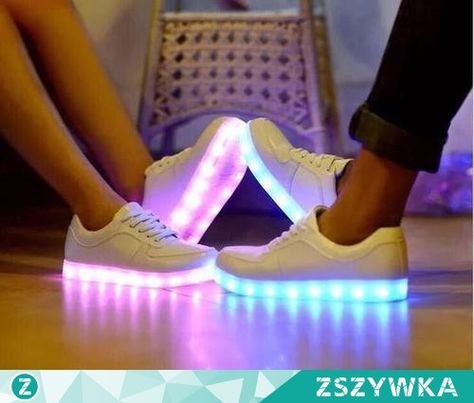 Sneakers Street, Light Up Sneakers, Led Shoes, Light Up Shoes, Lit Shoes, Dream Shoes, Shoe Game, Sneakers White, Cute Shoes