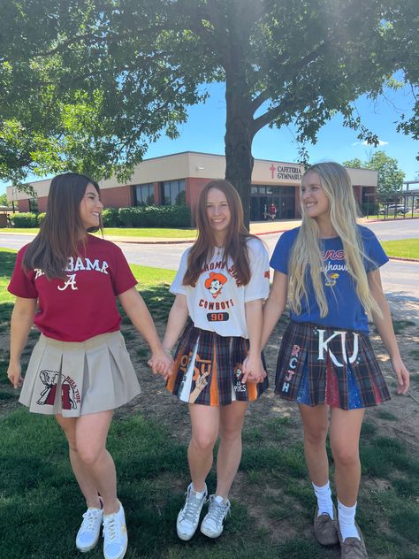 Painted Skirts College, College Painted Skirt, College Skirt Decorating, College Skirt Painting, Senior Skirt, Skirt Painting, Painting Skirt, College Skirt, Painted Skirt