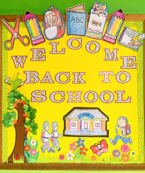 Welcome Back To School (T. Lulu) Welcome Chart For School Decoration, Welcome Back To School Chart Ideas, Welcome Back To School Board Ideas, Welcome Back To School Board Decoration, Welcome Board For Classroom, Welcome Chart For Classroom, School Welcome Board Ideas, Welcome Back To School Chart, Welcome Board For Kindergarten