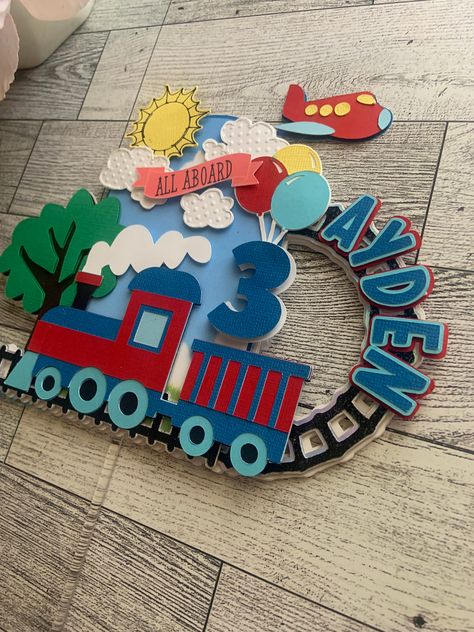 Train Theme Cake, Train Cake Topper, Train Theme Birthday Party, Train Crafts, Thomas The Train Party, Diy Cake Topper Birthday, Cardstock Crafts, Dinosaur Cake Toppers, Bear Cake Topper