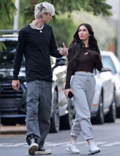 Megan Fox And Mgk, Mgk Megan, Megan Fox Makeup, Fox Outfit, Megan Fox Outfits, Meghan Fox, Casual Fall Winter Outfits, Colson Baker, G Eazy