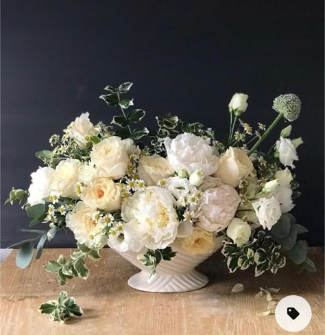 White And Cream Flower Arrangements, Cream Fall Wedding Flowers, Pale Yellow And White Wedding Flowers, Pale Wedding Flowers, Baroque Flower Arrangements, White And Cream Wedding Florals, Pale Yellow And Green Wedding, White Fall Flowers, Pale Yellow Wedding Flowers