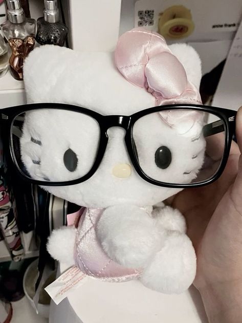 hello kittle aesthetic hello kitty pfp Tiktok Pfp Ideas Hello Kitty, Hello Kitty Gc Pfp, Hello Kitty Png Black And White, Hello Kitty With Glasses Pfp, Hello Kitty Pictures Y2k, Hello Kitty Black Aesthetic, Hello Kitty Core Aesthetic, Hello Kitty Girl Pfp, Hello Kitty Grills