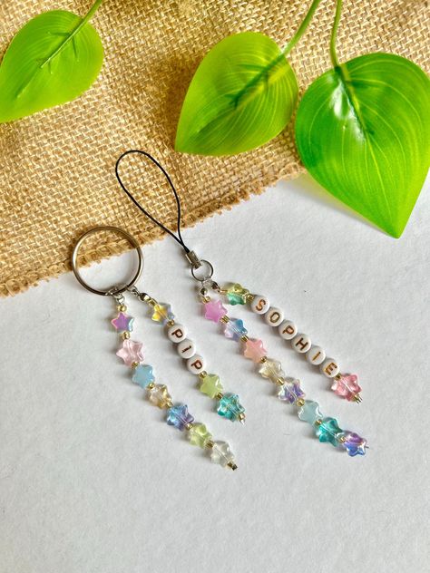 Beaded Keyrings, Pony Bead Jewelry, Beaded Star, Star Beads, Glass Stars, Handmade Jewelry Tutorials, Beaded Jewelry Patterns, Diy Keychain, Beaded Keychains