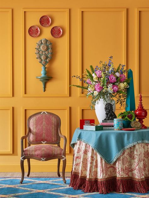 Sherwin-Williams Gold Crest Gold Paint Colors, Interior Wall Colors, Best Interior Paint, Color Forecasting, Sherwin Williams Colors, Perfect Paint Color, Yellow Wall, Interior Painting, Neutral Interiors