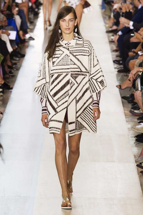 Geometric Fashion, 2015 Fashion, Inspiration Mode, Mode Inspiration, Geometric Designs, Fashion Week Spring, Milan Fashion Week, London Fashion Week, New York Fashion Week