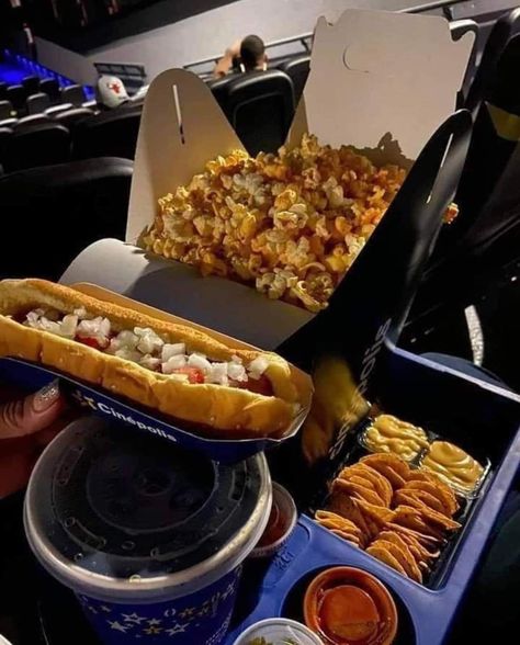 Mini Breakfast Food, Movie Theater Snacks, Cinema Popcorn, Junk Food Snacks, Food Babe, Food Goals, Food Snapchat, Food Obsession, Cafe Food