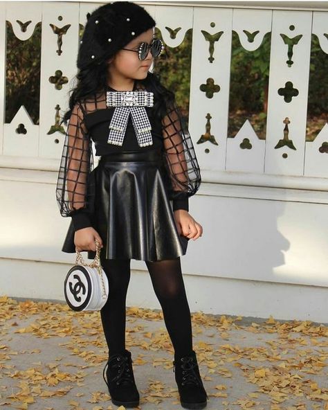 Outfits In The 90s, 90s Kids Outfits, Kids Outfits Boys, Target Kids Clothes, Kids Outfit Ideas, Kids Wedding Outfits, Kids Outfits Daughters, Kid Styles, Monochromatic Outfit