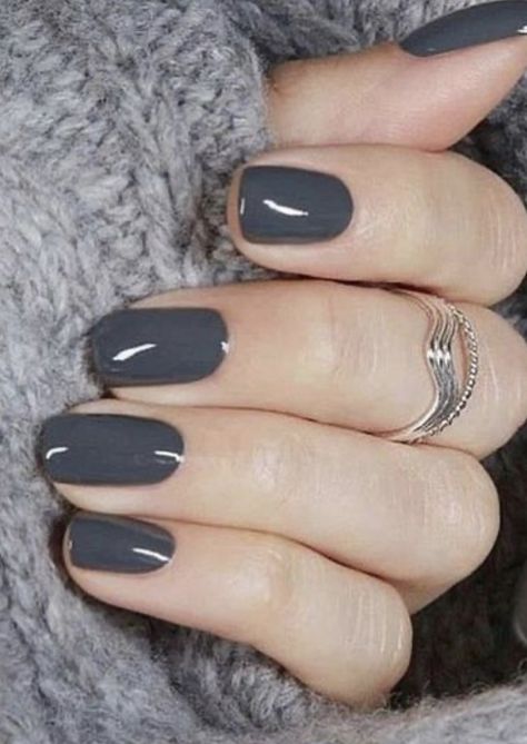 Simple Grey Nails, Winter 2022 Nails, Charcoal Nails, Short Dip Nails, Basic Nail Polish, Nail Ideas For Vacation, Nail Ideas For School, Nail Colors For Winter, Neutral Nail Colors