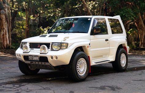 For Sale: A Mitsubishi Pajero Evolution – The Street-Legal "King Of The Dakar" Pajero Evolution, Paris Dakar Rally, Rally Raid, Classic Car Restoration, Paris Dakar, Montero Sport, British Sports, British Sports Cars, Jaguar E Type