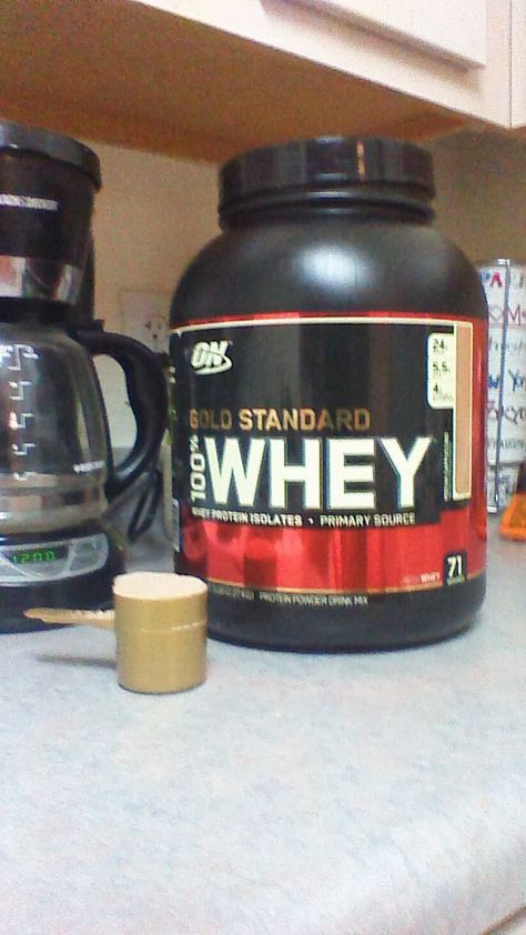 Reese's Cup Protein Shake Recipe So Delicious!!! Gym Pics Snapchat, Whey Protein Recipes Shakes, Gym Protein Shakes, Gold Standard Whey Protein, Protein Shake Recipe, Whey Protein Shakes, Gold Standard Whey, Reeses Cups, Nutrition Branding