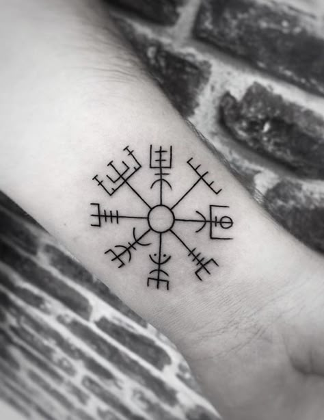 Vegvisir tattoo. Nordic compass Simple Nordic Tattoo, Norse Compass Tattoo, Nordic Compass Tattoo, Feminine Norse Tattoo, Vegvisir Tattoo Women, Vegvisir Tattoo Design, Nordic Tattoo Design, Small Nordic Tattoo, Nordic Tattoo Women