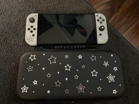 Nintendo Oled Accessories, Switch Cases Aesthetic, Black Nintendo Switch Aesthetic, Nintendo Case Aesthetic, Nintendo Switch Aesthetic Black, Nintendo Switch Case Aesthetic, Nintendo Oled Aesthetic, Nintendo Switch Oled Accessories, Nintendo Switch Decoration Ideas