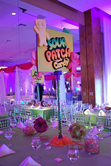 Candy Themed Bat Mitzvah Event Decor Party Perfect Boca Raton, FL 1(561)994-8833 Sweet 16 Candy Land Theme, Candy Land Quinceanera Theme, Makeup Themed Birthday Party, Bat Mitzvah Candy Bar, Art Themed Birthday Party, Bat Mitzvah Ideas, Quinceanera Stuff, Wonka Party, Bat Mitzvah Themes