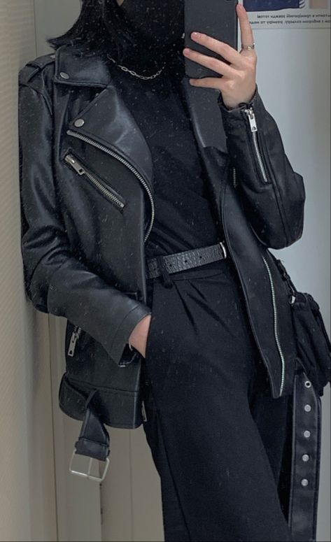 Goth Leather Jacket Outfit, Clean Goth Aesthetic Outfits, Corporate Goth Aesthetic, Goth Academia Aesthetic, Corp Goth Outfits, Classy Goth Aesthetic, Clean Goth Aesthetic, Goth Aesthetic Outfit, Office Grunge