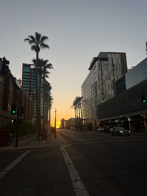 #asu #arizona #arizonastateuniversity #arizonastate #sunset #sunsetphotography #sunsetpics #aesthetic #aestheticstyle #aestheticphotos #filmphotography Arizona Aesthetic, Arizona Sunset, California Trip, Sky Pics, Vacation Looks, Arizona State University, Tucson Arizona, Arizona State, Phoenix Arizona