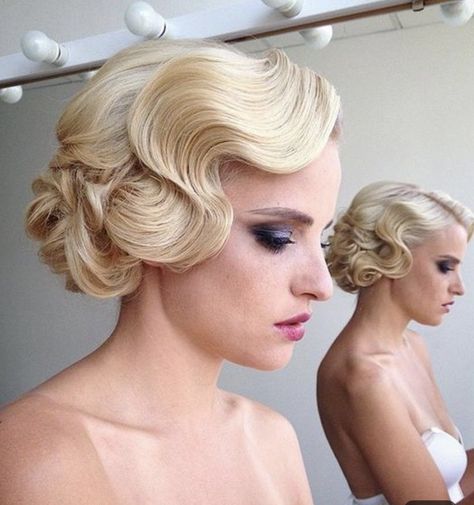 1920s Long Hair, Gatsby Hair, Finger Curls, 1920s Hair, Formal Hairstyles For Long Hair, Vintage Wedding Hair, Finger Waves, Classic Hairstyles, Trendy Wedding Hairstyles