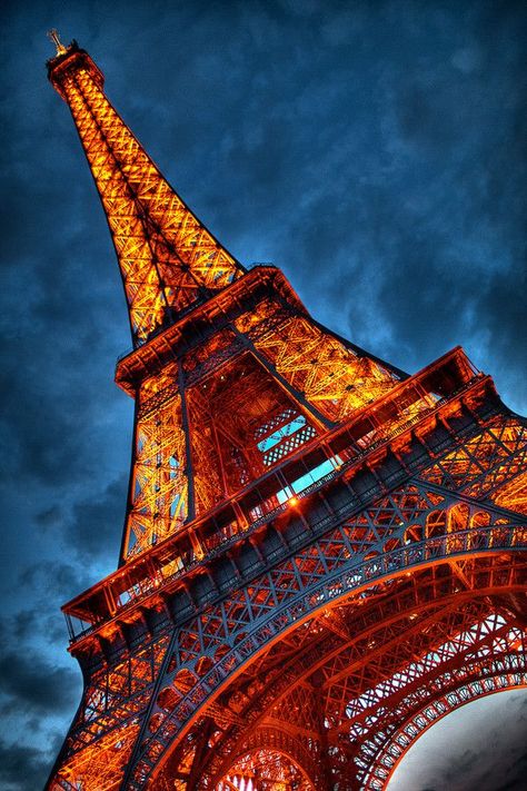 Evil Tower, Torre Eiffel Paris, Paris Wallpaper, Scenery Pictures, Paris Photography, Grand Palais, Travel Images, The Eiffel Tower, Oui Oui