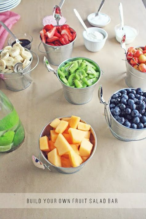 fruit! Fruit Salad Bar, Party Food Bar, Graduation Party Foods, Summer Health, Fresh Fruit Recipes, Think Food, Snacks Für Party, Salad Bar, Fruit Recipes