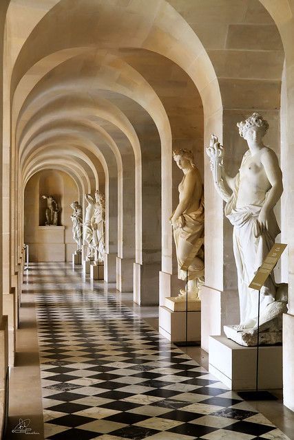 Chateau Versailles, Marble Statues, Classical Architecture, Slovenia, Versailles, Art And Architecture, Tao, Art Museum, Interior Architecture