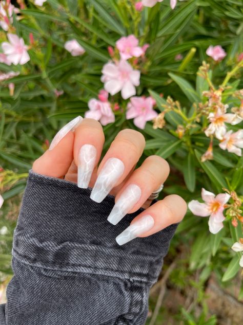 White Cloudy Nails Acrylic, Cloudy White Nails Acrylic, White Foggy Nails, White Cloudy Nails, Foggy White Nails, Foggy Nails, White Quartz Nails, Quarts Nails, Cloudy White Nails