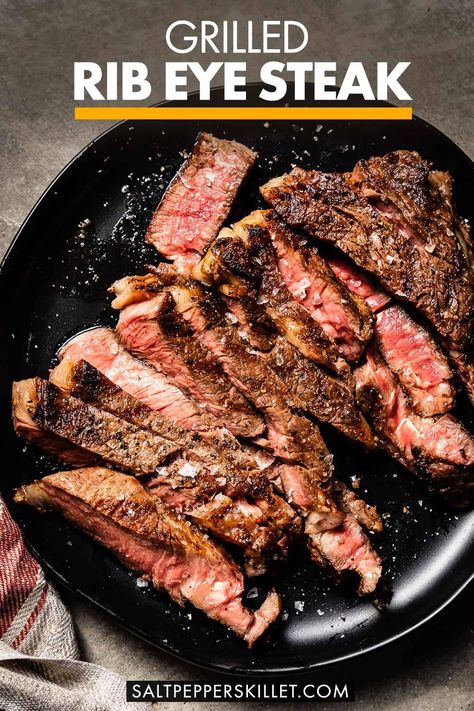 Flatiron Steak Recipes, Flap Steak Recipes, Steak Temp, Steak Preparation, Grilled Rib Eye Steak, Steak Recipes For Dinner, Strip Steak Recipes, Perfect Ribeye Steak, Tomahawk Steak Recipe