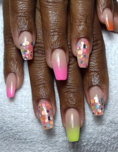 Confetti Nails Acrylic, Neon Glitter Nails, Confetti Nails, Black Confetti, Neon Nails, Balloon Design, Nail Studio, Dope Nails, French Tip Nails