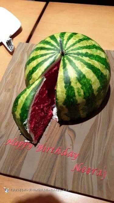 Cool Watermelon Cake Other Than Cake Ideas, Clever Cake Ideas, Cool Cakes Crazy, Is It Cake Ideas, Cake That Looks Like Food, Watermelon Cake Design, Fun Birthday Cake Ideas, Amazing Birthday Cakes, Cool Cakes