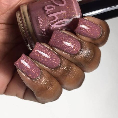 Pahlish Nail Polish on Instagram: “🐇🐰 Bunny 2020 is a medium rosewood mauve with crushed gold flake ♡ Available now on Pahlish.com . 📷💅🏾💅 Swipe for swatches by @your.girl.vee…” Fall Nail Polish, Nail Polish Colors Fall, Zoya Nail, Gold Flake, Zoya Nail Polish, Fall Nail Art, Autumn Nails, Fall Nail, Gold Flakes