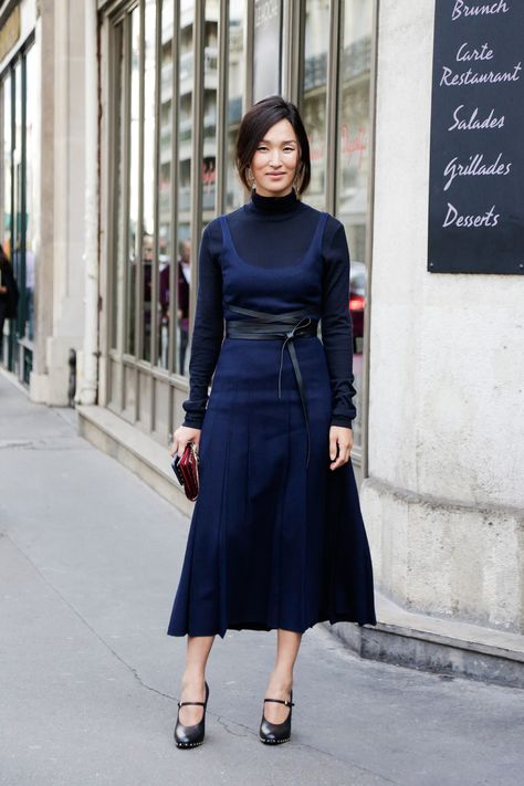 PHOTO © TEAM PETER STIGTER - FOR EDITORIAL USE ONLY - WITH CREDITS Navy Blue Midi Dress Outfit, Blue Midi Dress Outfit, Nicole Warne, Midi Dress Outfit, Shirt Dress Outfit, Navy Blue Midi Dress, Information Overload, Blue Photo, Deep Winter