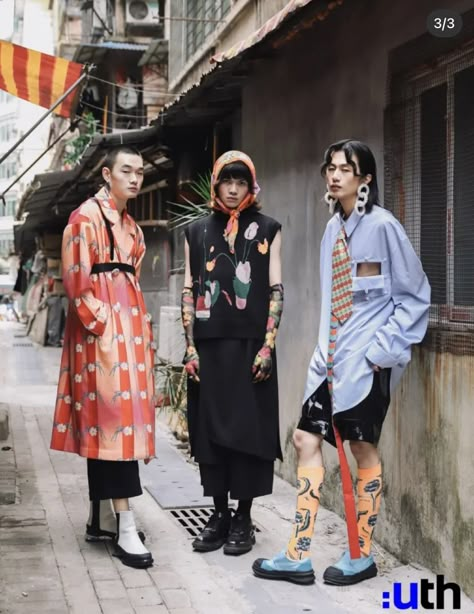 Japanese Maximalism Fashion, Y2k Unisex Fashion, Punk Japanese Fashion, Thai Fashion Street, Colourful Streetwear, Loewe Campaign, Japanese Street Fashion Harajuku, Post Punk Fashion, Japan Fashion Week