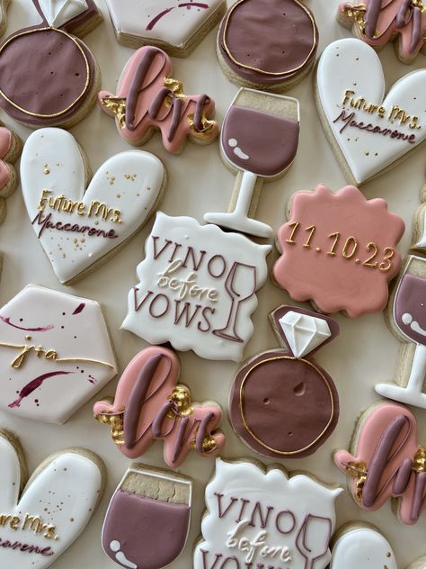 Wine Bridal Shower Cookies, Vino Before Vows Cookies, Bachelorette Cookie Ideas, Bachelorette Sugar Cookies, Bridal Shower Sugar Cookies, Shower Goals, Vino Before Vows, Bridal Shower Wine Theme, Flood Icing