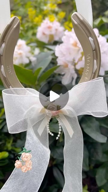 𝐅𝐥𝐨𝐫𝐞𝐧𝐜𝐞 & 𝐓𝐢𝐥𝐥𝐲 on Instagram: "👰🏼‍♀️♡ Wedding Horseshoes ♡👰🏻

The perfect lucky keepsake for a bride on her wedding day. We offer authentic lightweight horseshoes in various designs and colours.

Shop now at https://florenceandtillyuk.etsy.com

Personalise with the couple’s names and wedding date for a special touch.

Prices start at £24.00

#authentichorseshoe #weddinghorseshoe #bridalcarrygift #personalisedweddingpresent #personalisedweddinggifts #keepsake #luckygift #luckyhorseshoe #newlywedgift #luckyweddinggift #giftboxed #luckycharm" Wedding Horseshoes, S Names, Lucky Gifts, Lucky Horseshoe, Instagram Wedding, Newlywed Gifts, Entrance Door, Personalized Wedding Gifts, Wedding Date